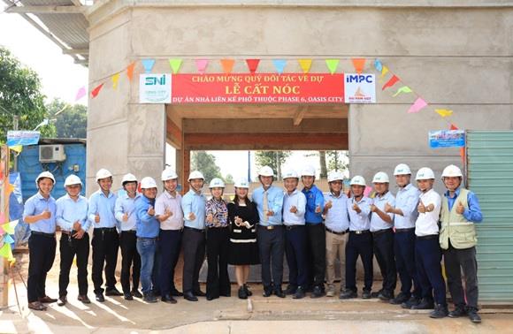 LỄ CẤT NÓC DỰ ÁN PHỐ THƯƠNG MẠI MẶT TIỀN VÀNH ĐAI 4